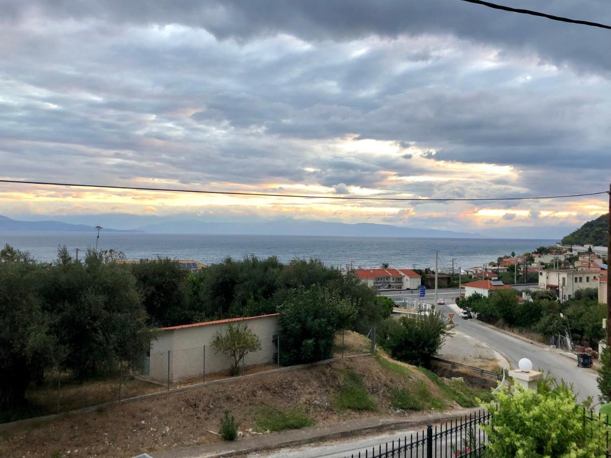 Paralia Platanou Seaview House Exterior foto